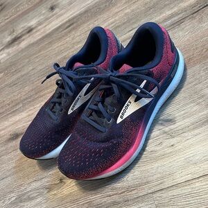 Brooks Ghost 16 Women’s Road Running Shoe Blue Red Ombré Size 11 Narrow 2A